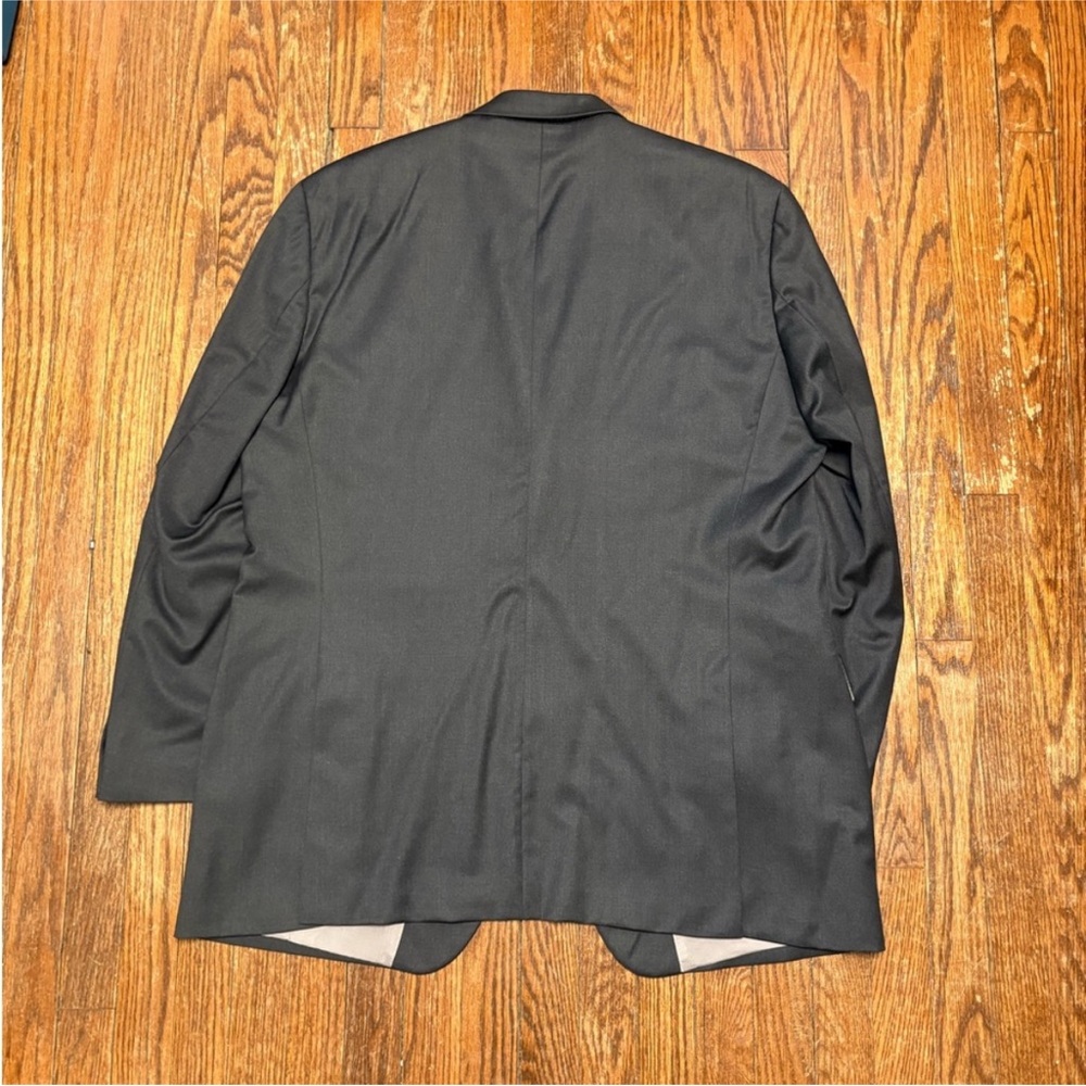 48L Hugo Boss Suit - Picture 3 of 12